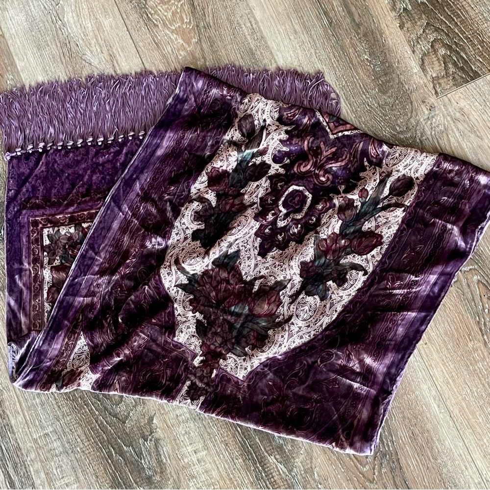 Velvet burnout scarf/wrap!🌺